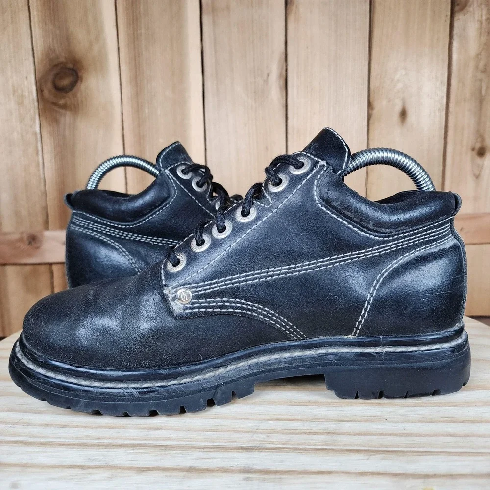 Skechers brand style